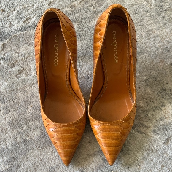 SERGIO ROSSI,GORGEOUS REAL PYTHON PUMPS - Picture 2 of 8